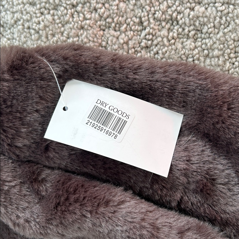 Thread & Supply Mink Faux Fur Vest Fuzzy Chocolate Brown Western Fall Small NEW - Picture 6 of 10